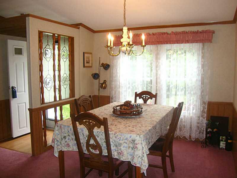 201 Browns Hill Road Valencia, PA 16059 - Photo 14 of 22 Dining Room.