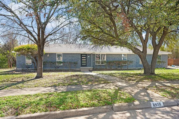 $589,000 | 8420 Bellingham Drive, Dallas, TX 75228