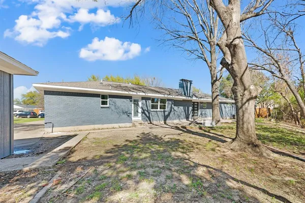 $589,000 | 8420 Bellingham Drive, Dallas, TX 75228