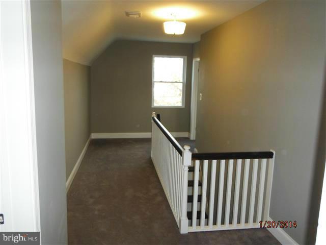 2824 Garnet Road Baltimore, MD 21234 - Photo 10 of 22 Interior (General)