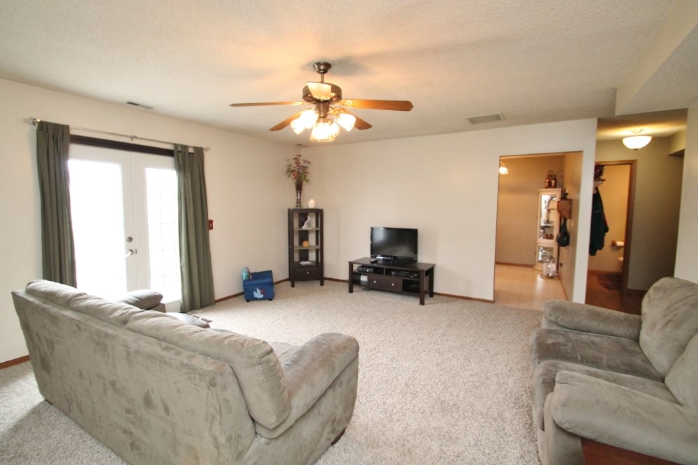 6606 Wood Rim Run Fort Wayne, IN 46825 - Photo 7 of 18 Gallery Image 7