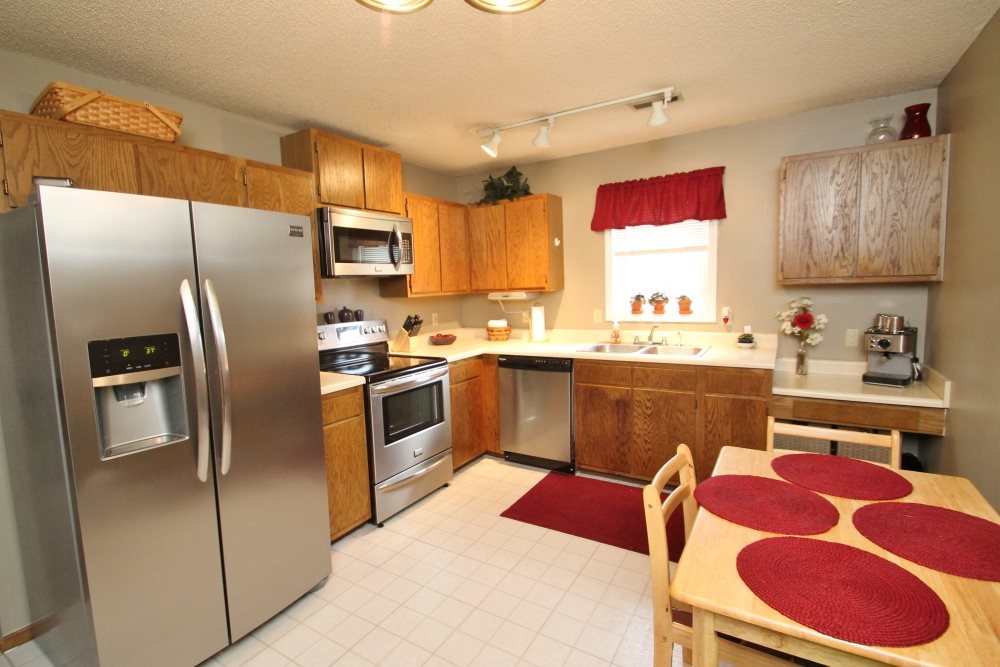 6606 Wood Rim Run Fort Wayne, IN 46825 - Photo 9 of 18 Gallery Image 9