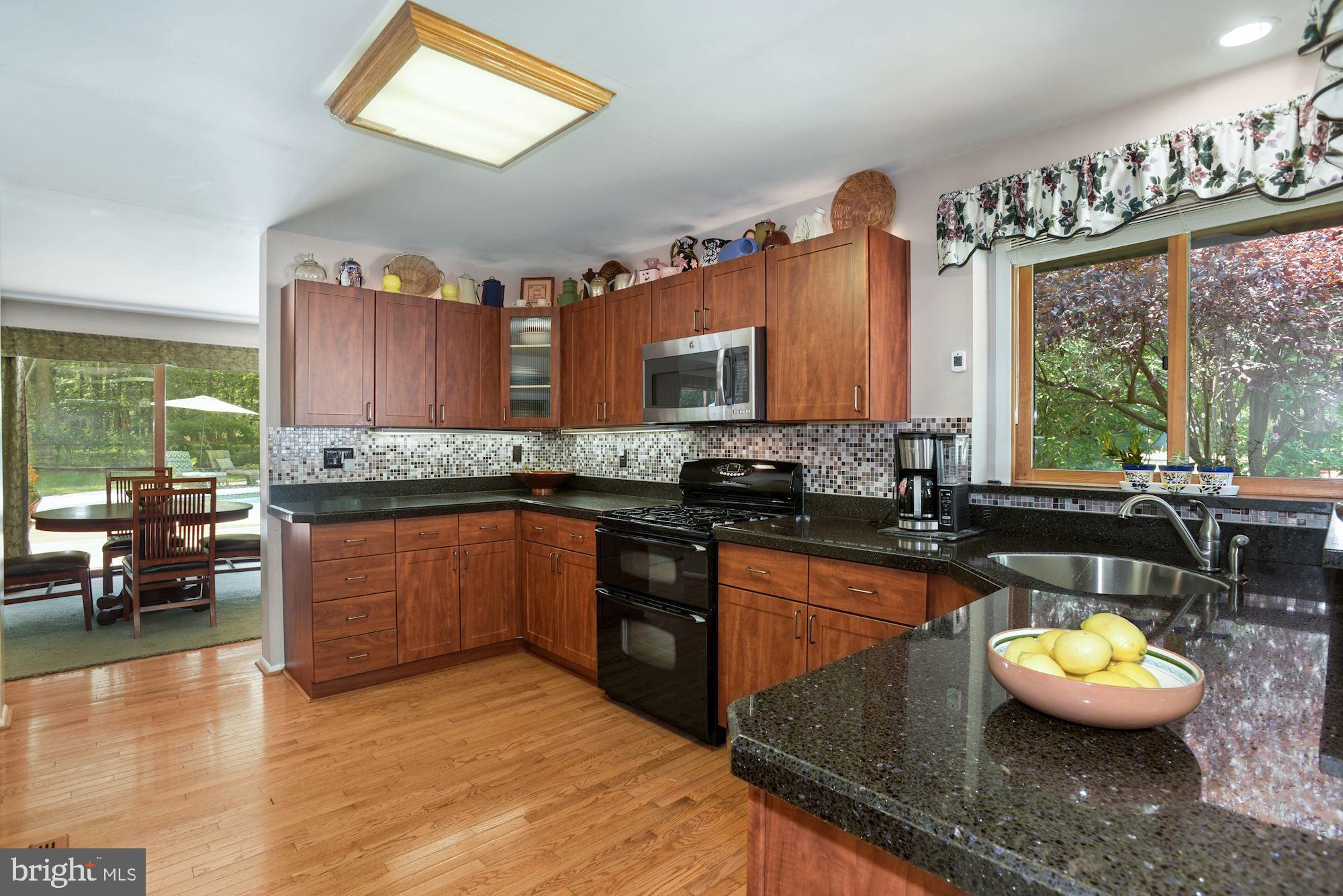 10 Forest Lane Tabernacle, NJ 08088 - Photo 12 of 34