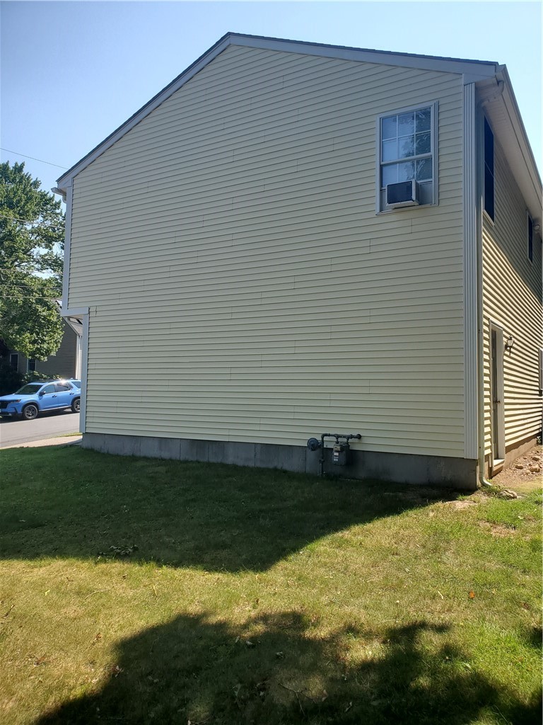91 Oregon Avenue Woonsocket, RI 02895 - Photo 4 of 24