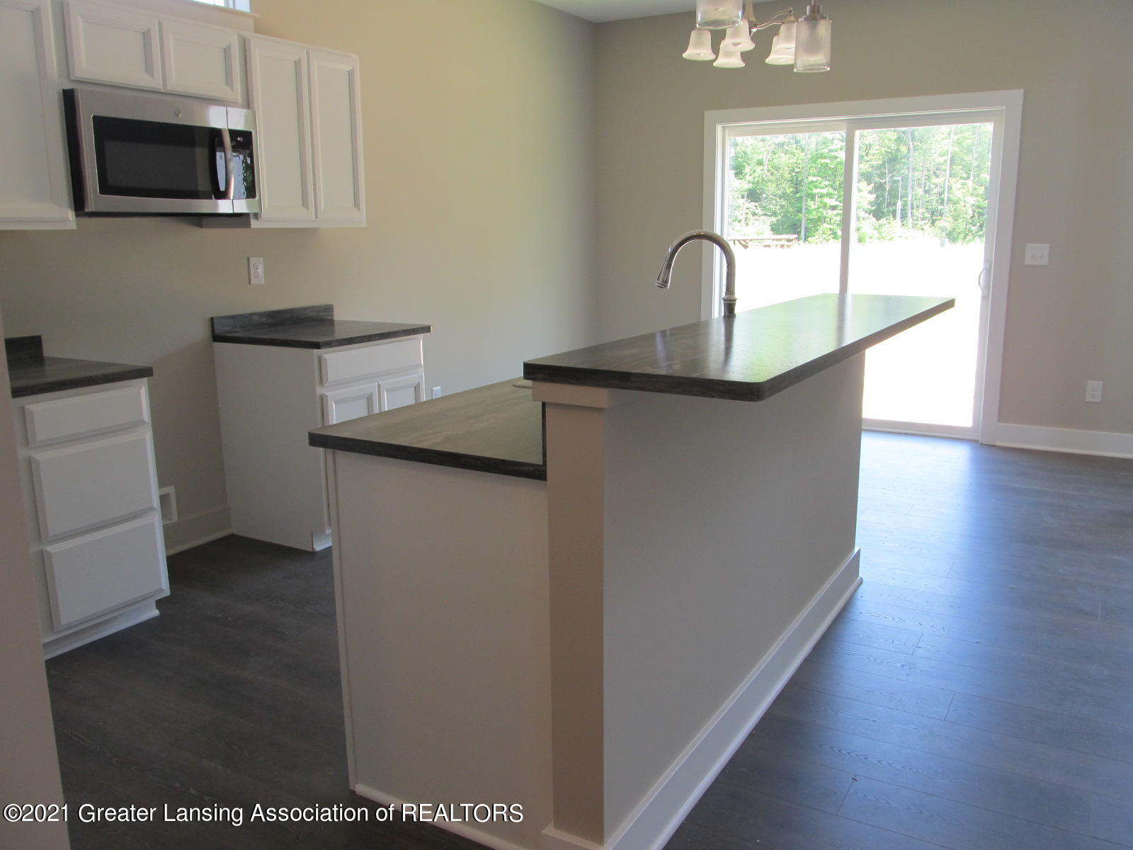 8730 Beardslee Road Perry, MI 48872 - Photo 9 of 29 IMG_8117