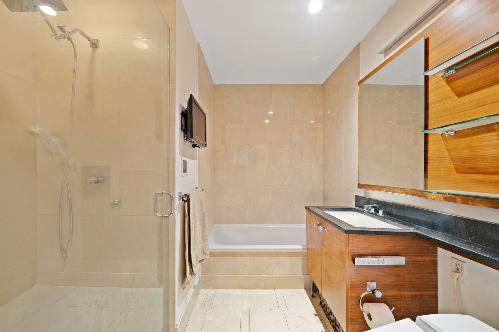 120 Riverside Boulevard, Unit PH3J/4J Manhattan, NY 10069 - Photo 5 of 10