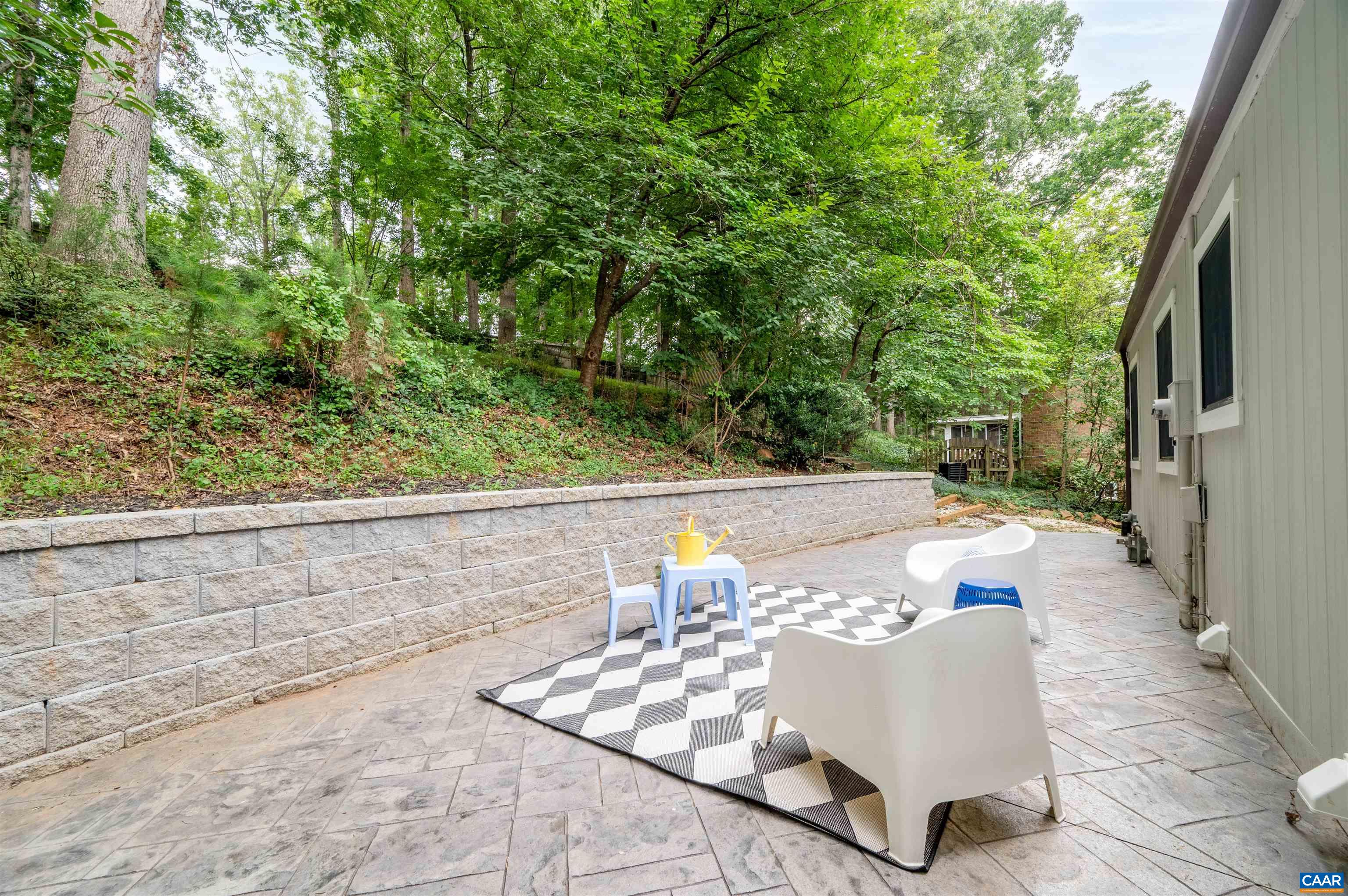 2232 Brandywine Drive Charlottesville, VA 22901 - Photo 39 of 53 a view of balcony with furniture