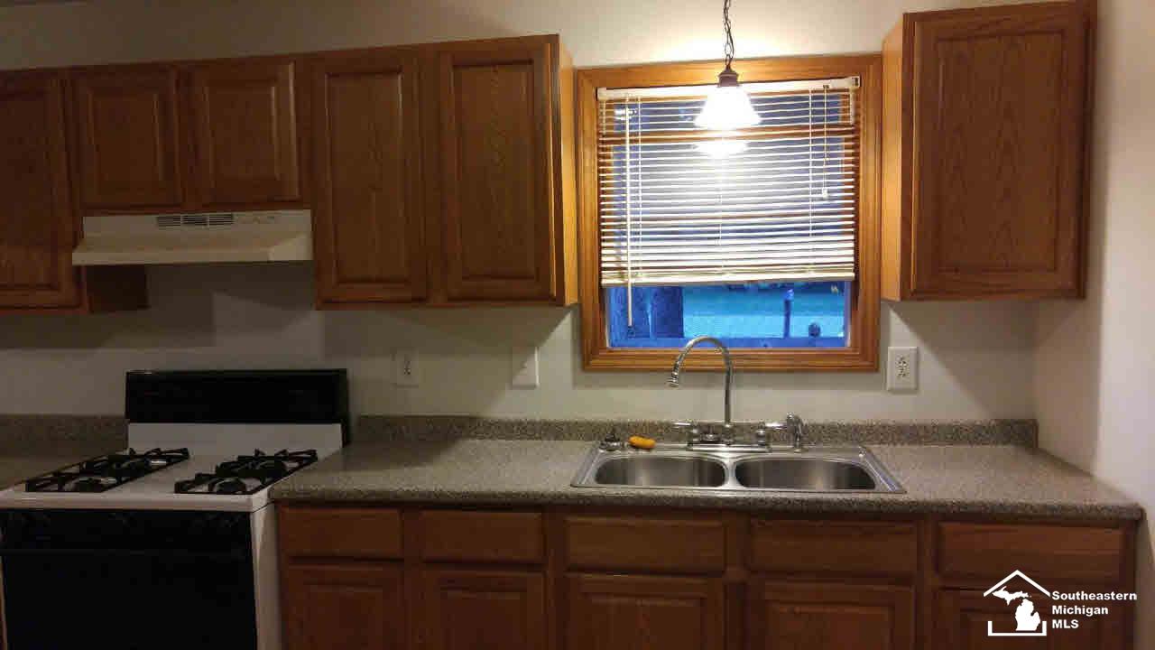 7739 Exeter Road Monroe, MI 48162 - Photo 8 of 21 Kitchen