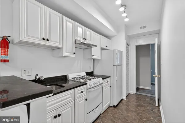 $1,900 | 1254 Simms Place Northeast, Unit 2, Washington, DC 20002