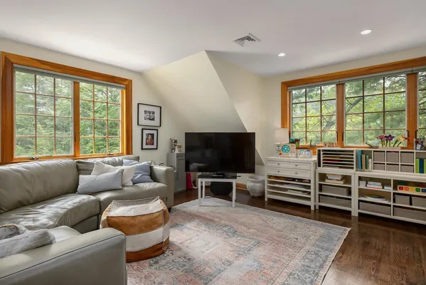 $1,549,000 | 26 Smith Garrison Road, Newmarket, NH 03857