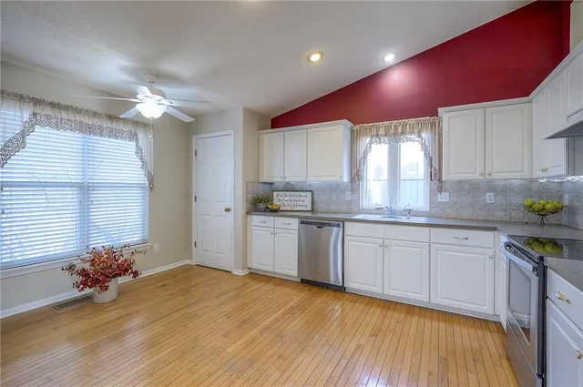 $399,900 | 15436 West 155th Terrace, Olathe, KS 66062