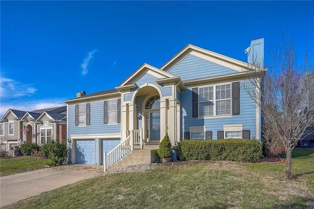 $399,900 | 15436 West 155th Terrace, Olathe, KS 66062