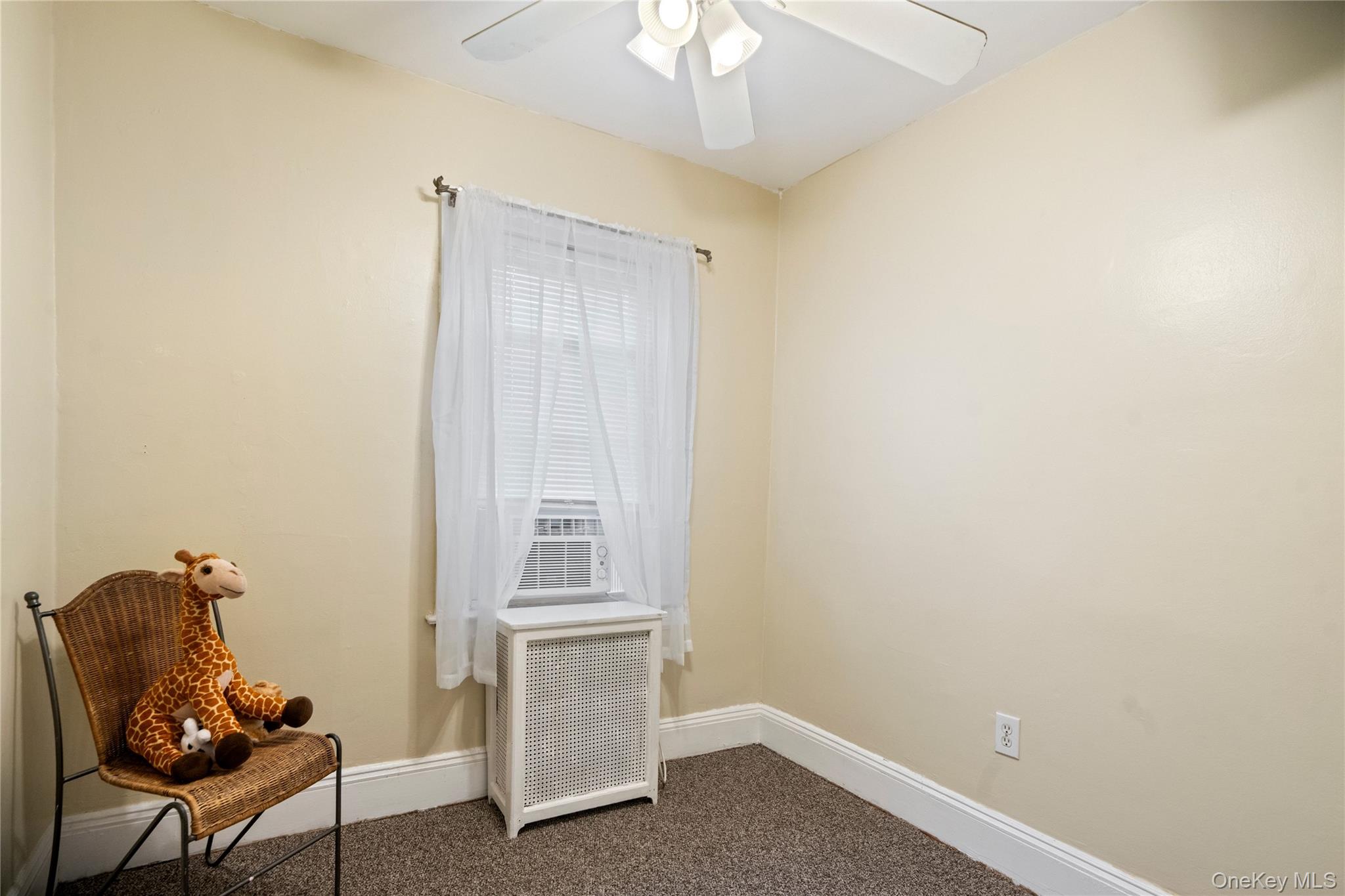 14 Filbert Street Valley Stream, NY 11581 - Photo 21 of 30 Gallery Image 21