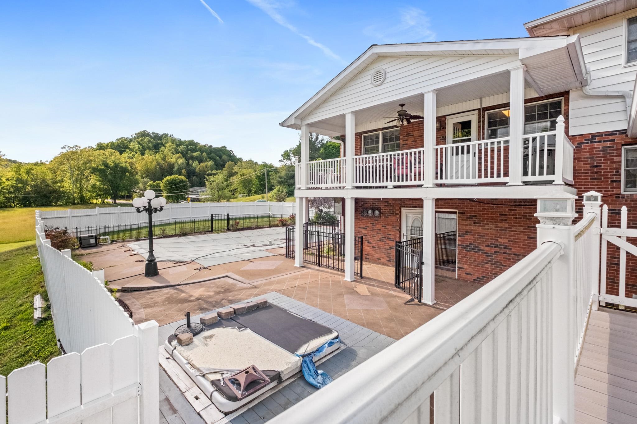 1495 State Rt 827 Greenup, KY 41144 - Photo 29 of 35