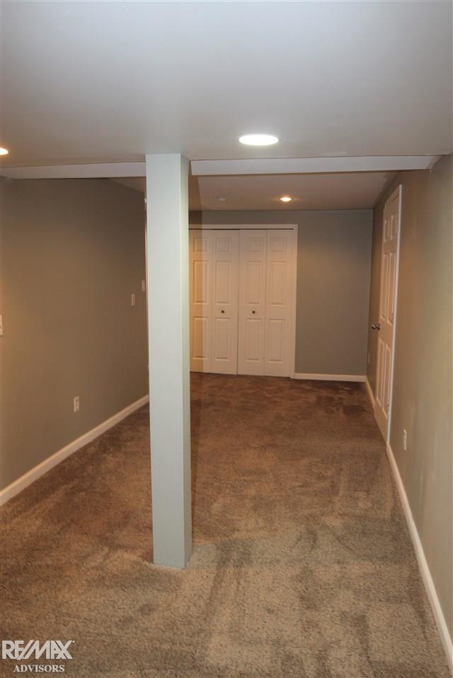 51976 Rivard Road New Baltimore, MI 48047 - Photo 27 of 30 50029784-26.JPG