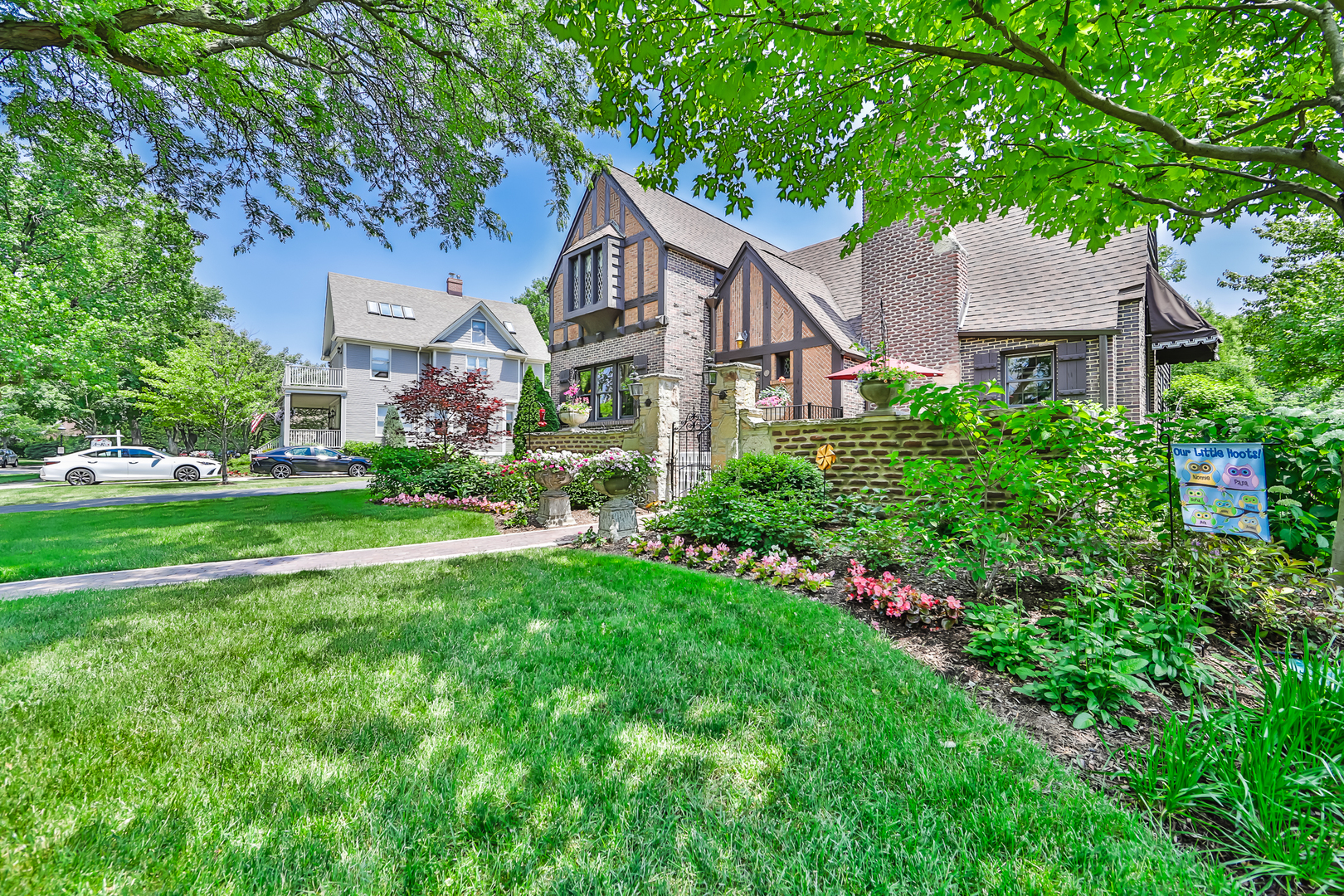 341 Downing Road Riverside, IL 60546 - Photo 2 of 49