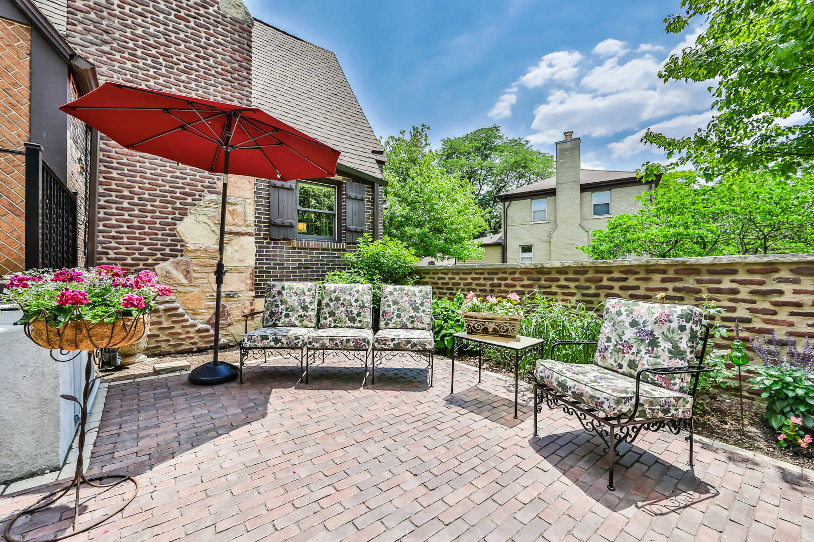 341 Downing Road Riverside, IL 60546 - Photo 5 of 49