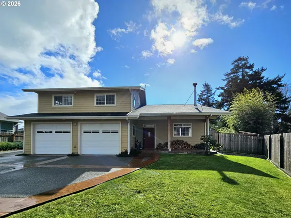 $699,000 | 1006 Ruth Lane, Brookings, OR 97415