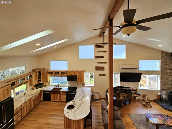 $699,000 | 1006 Ruth Lane, Brookings, OR 97415