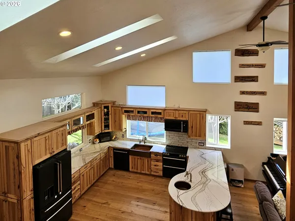 $699,000 | 1006 Ruth Lane, Brookings, OR 97415