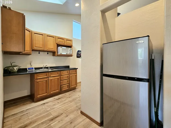 $699,000 | 1006 Ruth Lane, Brookings, OR 97415