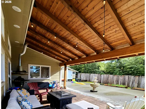 $699,000 | 1006 Ruth Lane, Brookings, OR 97415