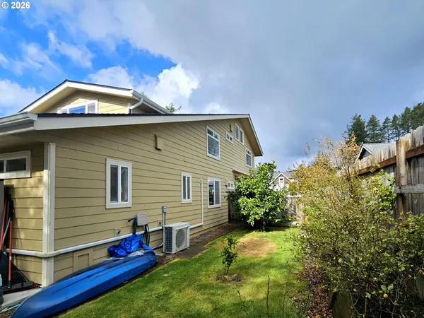 $699,000 | 1006 Ruth Lane, Brookings, OR 97415