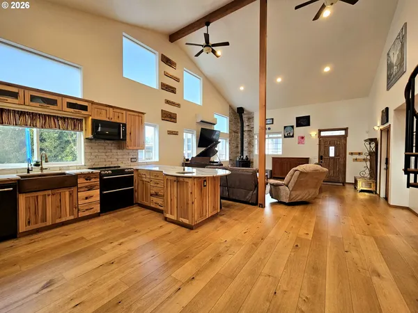 $699,000 | 1006 Ruth Lane, Brookings, OR 97415