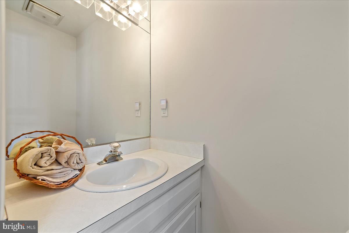 1280 Butterfield Road Lancaster, PA 17601 - Photo 18 of 29