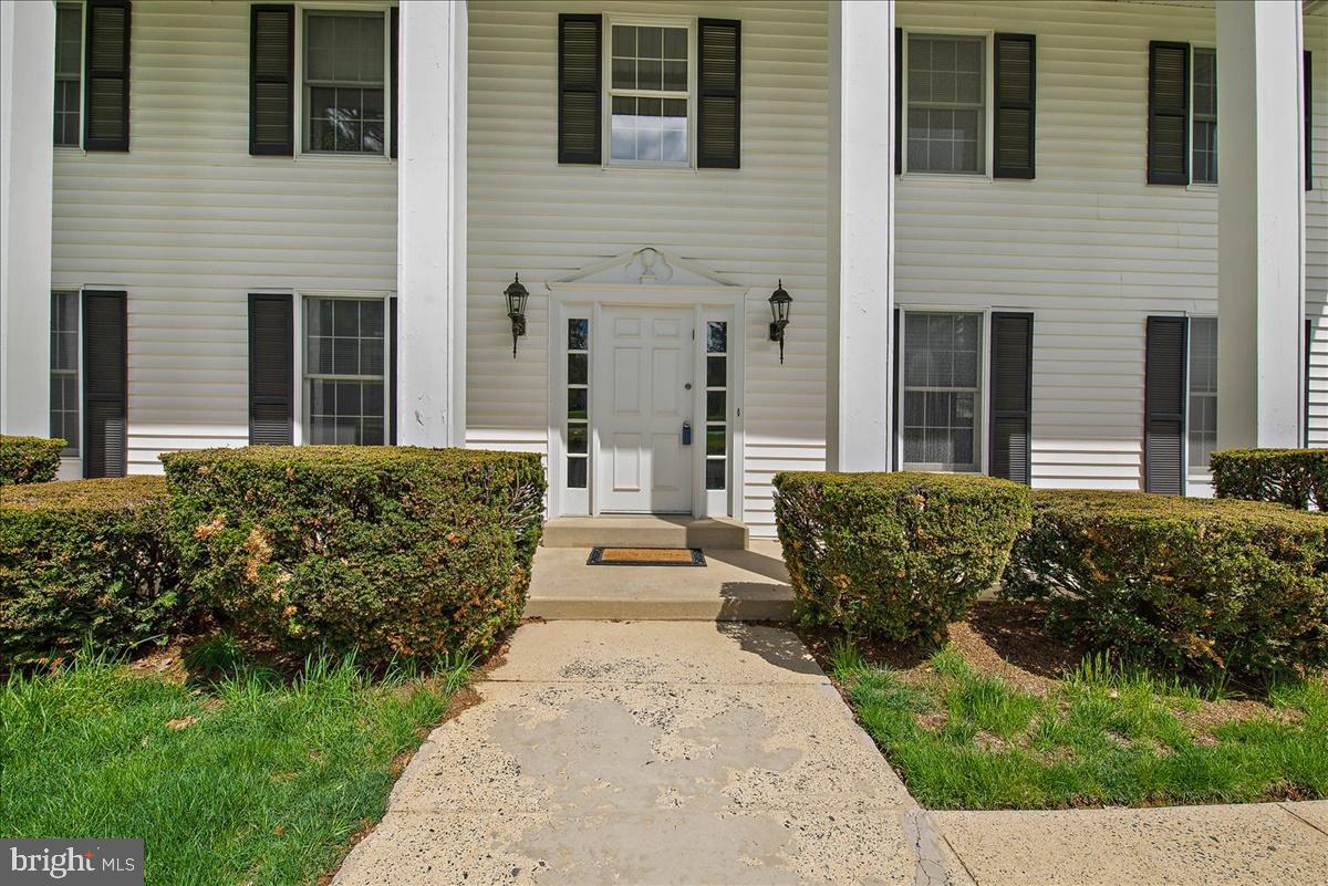 1280 Butterfield Road Lancaster, PA 17601 - Photo 3 of 29