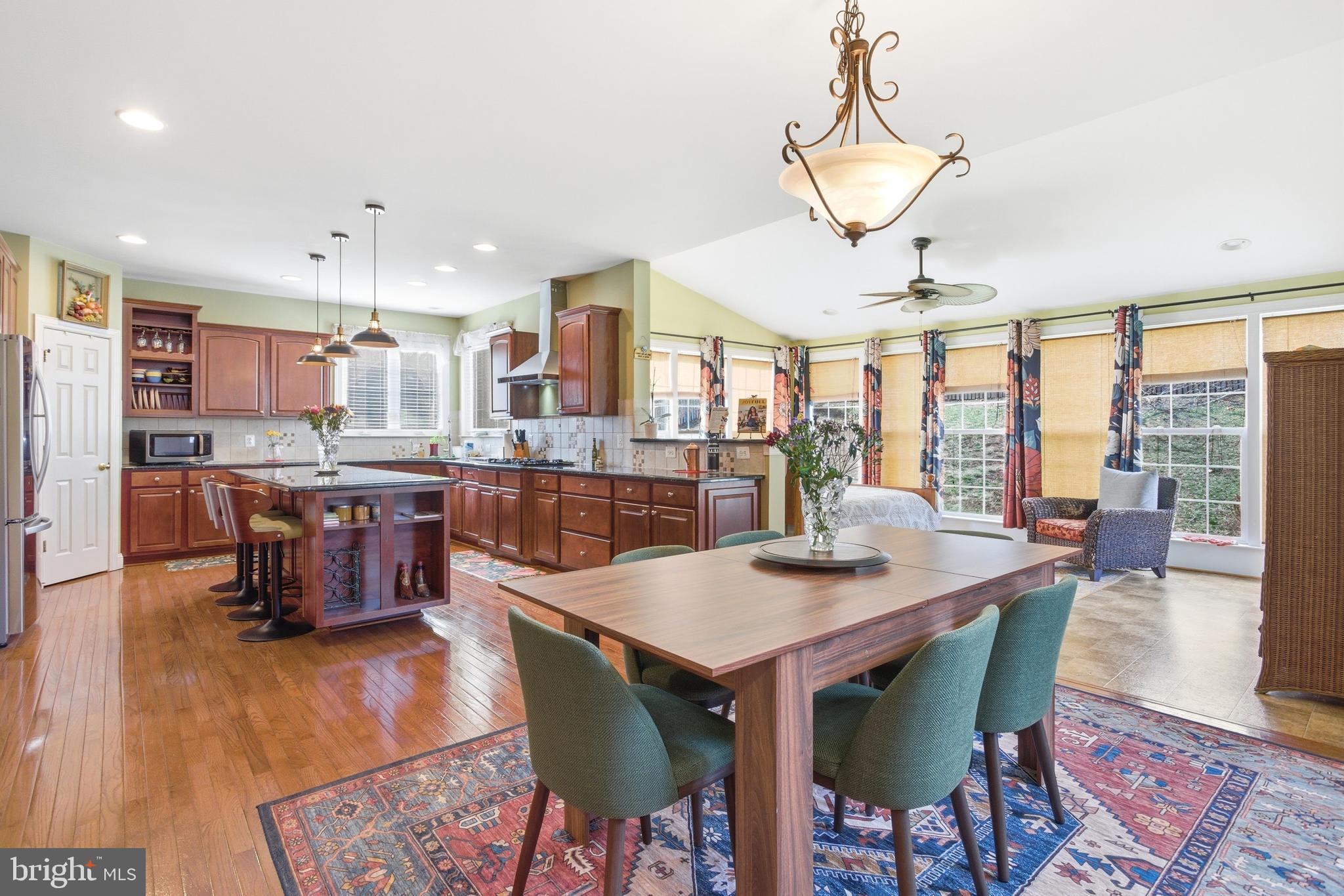 22471 Pine Ridge Court Ashburn, VA 20148 - Photo 7 of 43