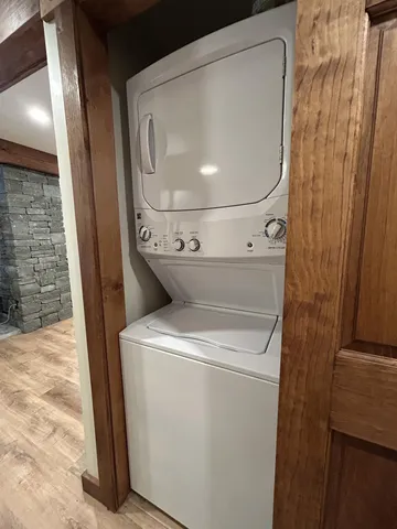 $2,800 | 174 Pikes Point Road, Bristol, NH 03222