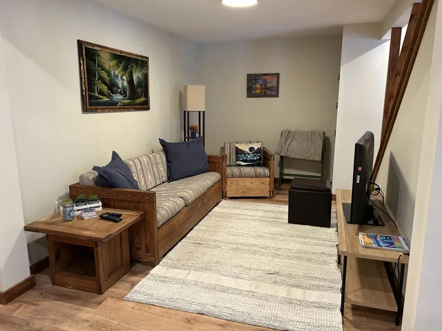 $2,800 | 174 Pikes Point Road, Bristol, NH 03222