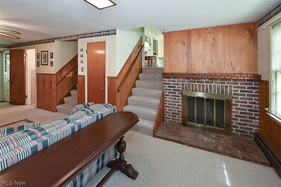 115 Laurel Road Chagrin Falls, OH 44022 - Photo 3 of 28 Gallery Image 3