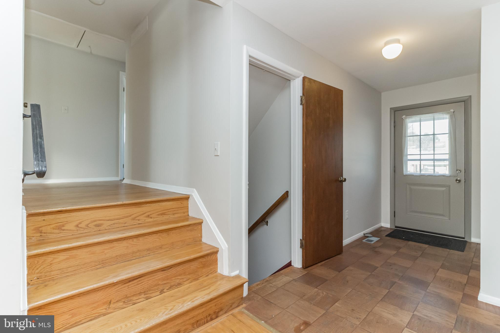 4705 Ebenezer Road Baltimore, MD 21236 - Photo 14 of 36