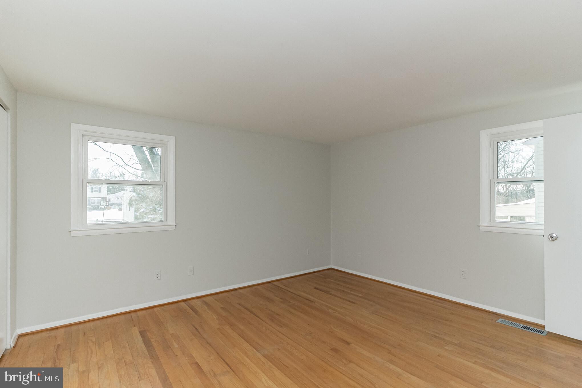 4705 Ebenezer Road Baltimore, MD 21236 - Photo 17 of 36