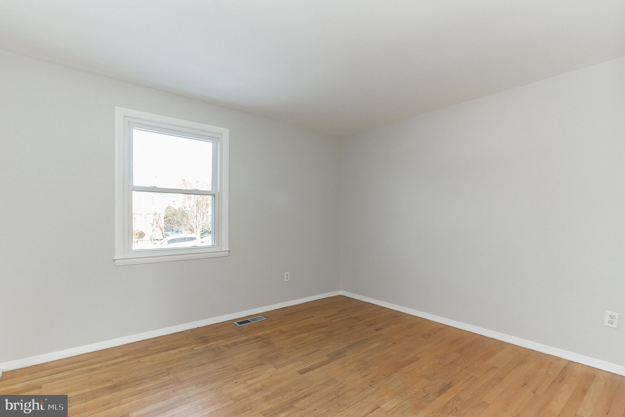 4705 Ebenezer Road Baltimore, MD 21236 - Photo 22 of 36