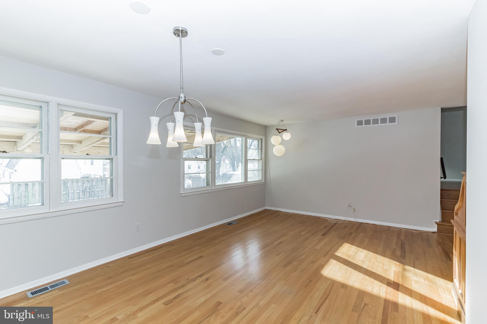 4705 Ebenezer Road Baltimore, MD 21236 - Photo 5 of 36