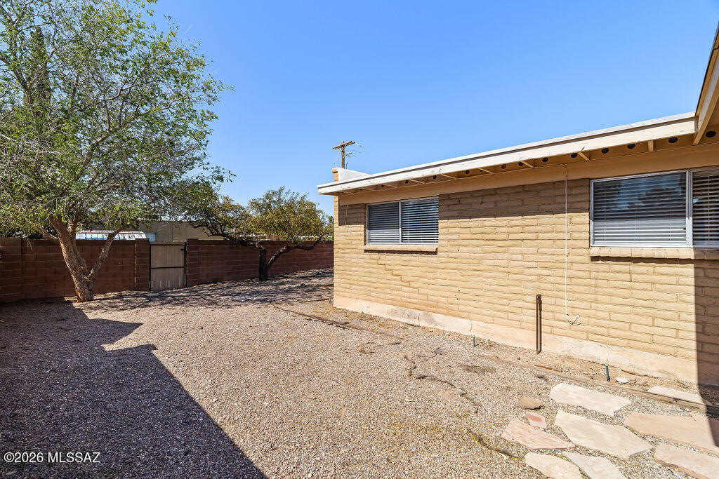 4502 East Fort Lowell Road Tucson, AZ 85712 - Photo 42 of 46