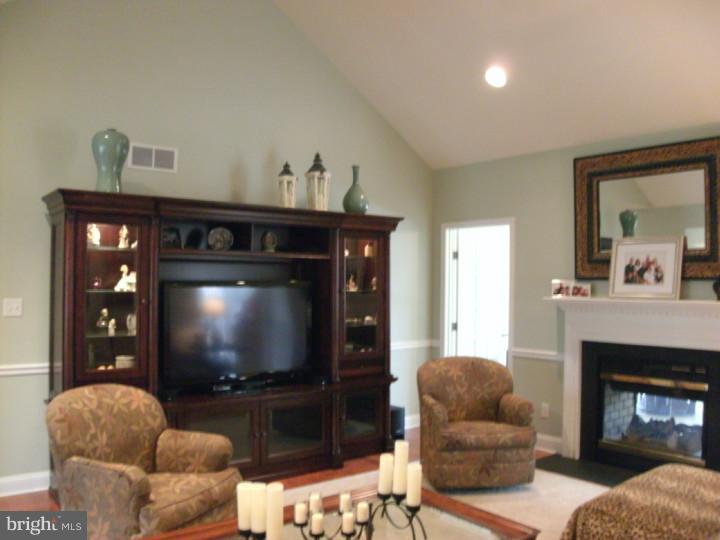 334 Stone Ridge Drive Dover, DE 19901 - Photo 4 of 25 Great Room
