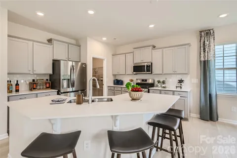 $524,950 | 1009 Lookout Shls Drive, Fort Mill, SC 29715