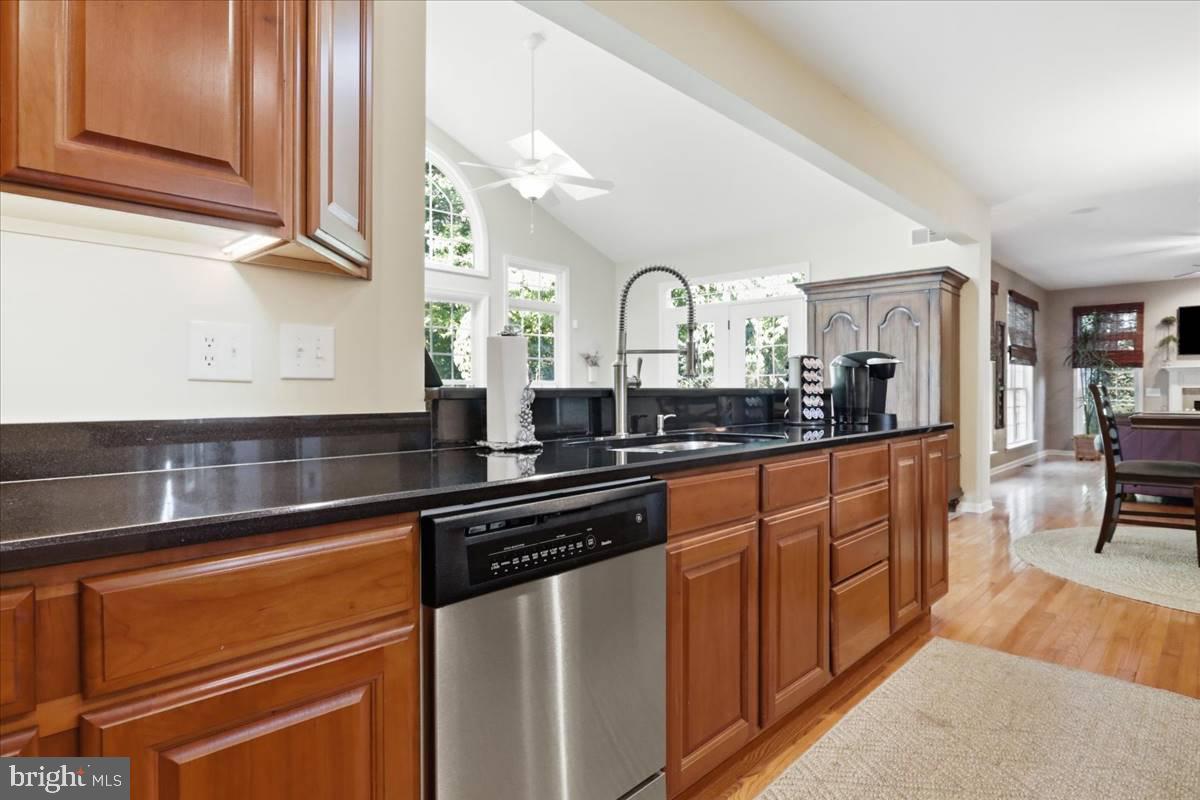 17 Rivanna Run Falling Waters, WV 25419 - Photo 13 of 61 Kitchen