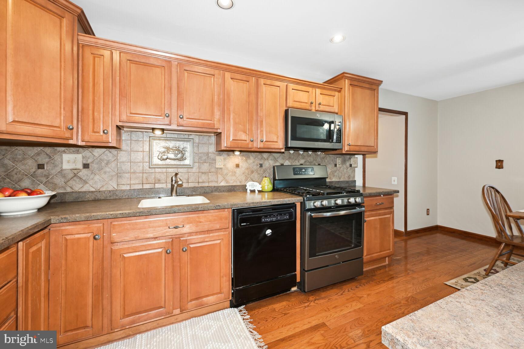 2 Utica Road Marlton, NJ 08053 - Photo 14 of 38