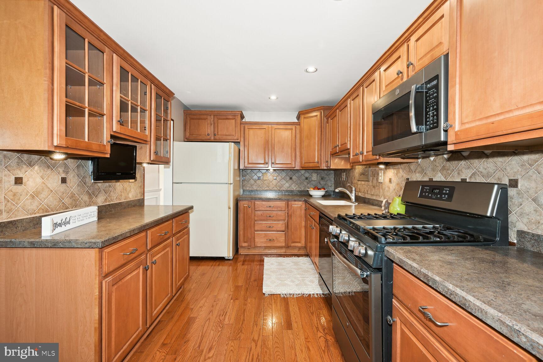 2 Utica Road Marlton, NJ 08053 - Photo 16 of 38