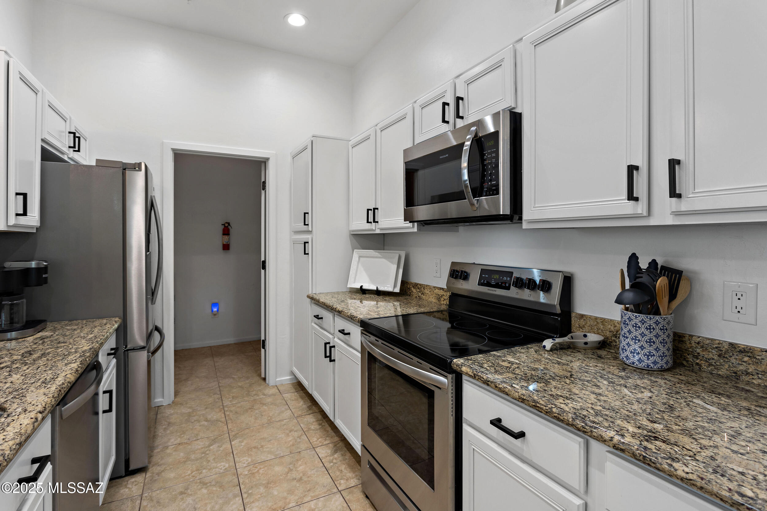 2028 East River Road, Unit 205 Tucson, AZ 85718 - Photo 14 of 42