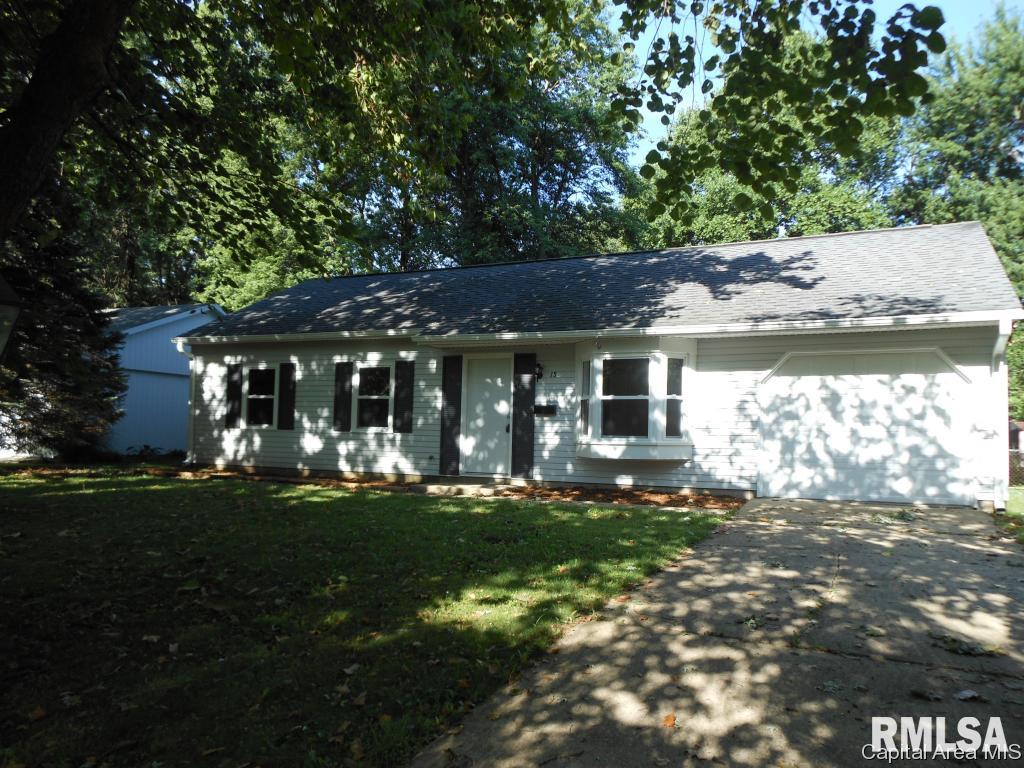 15 Westminster Road Chatham, IL 62629 - Photo 1 of 11 Gallery Image 1