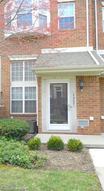 1457 Chesapeake Road Royal Oak, MI 48067 - Photo 1 of 23