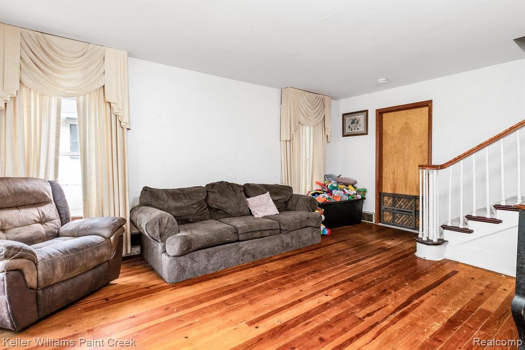 4304 Branch Road Flint, MI 48506 - Photo 6 of 37