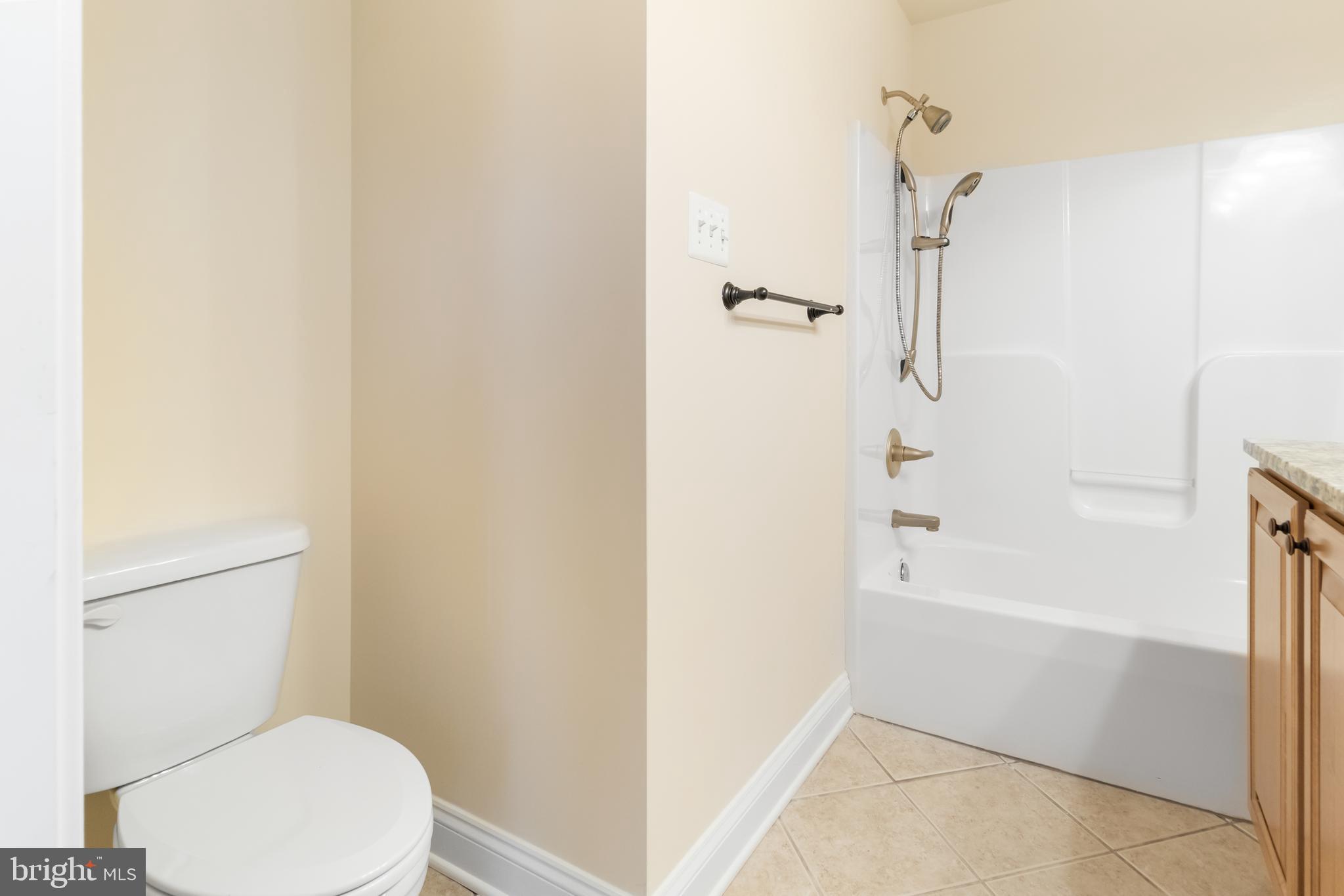 14389 Howard Road Dayton, MD 21036 - Photo 50 of 82 Bedroom #4 Full Bath