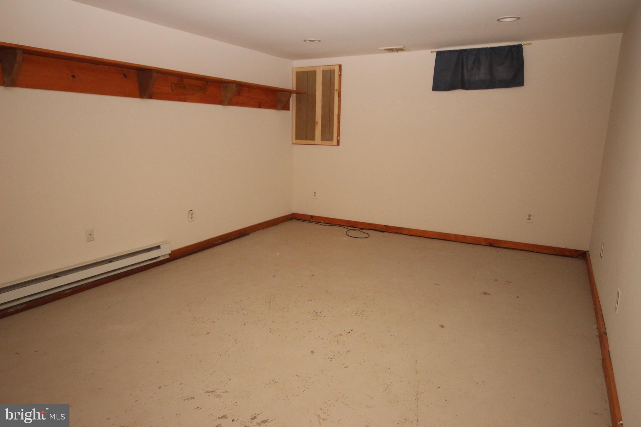 4304 Harney Road Taneytown, MD 21787 - Photo 13 of 14 Interior (General)
